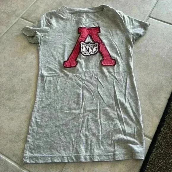 Aeropostale Tops - Aeropostale Graphic Tee